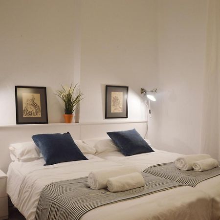 Apartamento Colon 32 セビリア エクステリア 写真